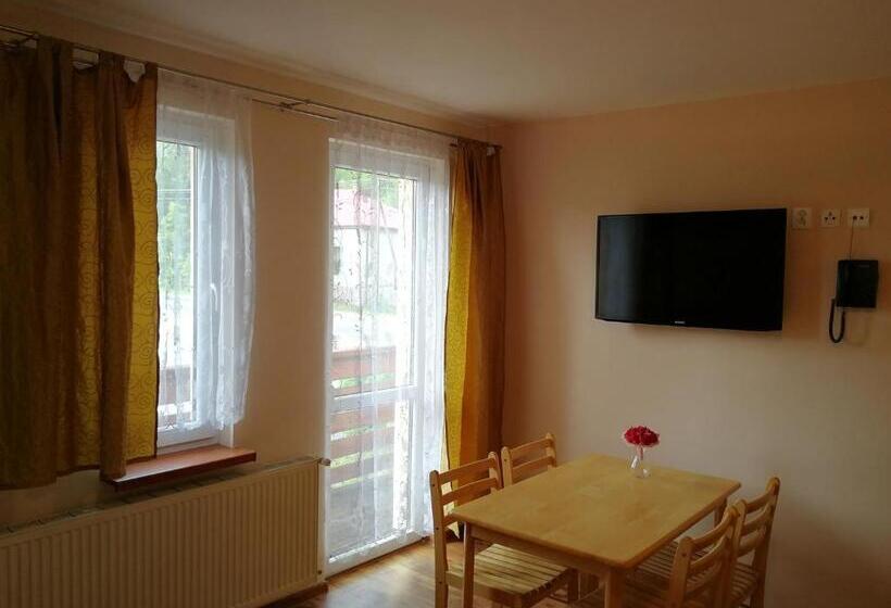 חדר סטנדרט לשלושה, Willa Helvetia Wellness & Spa