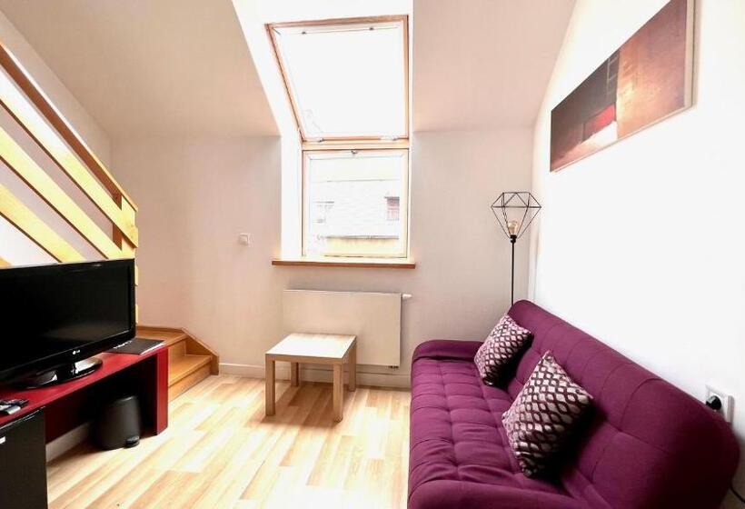 اتاق سوپریور, 77