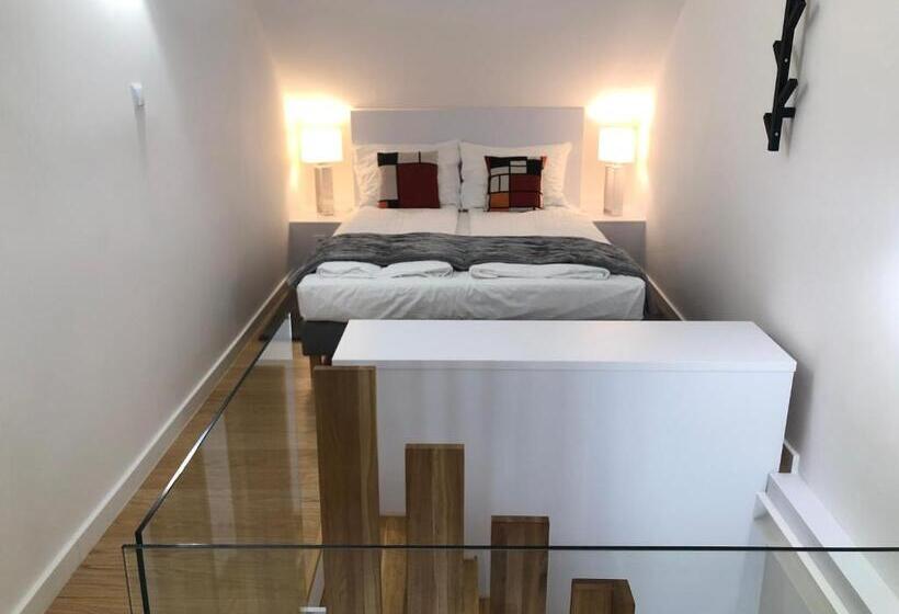 آپارتمان 2 خوابه, 77