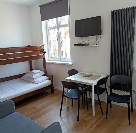 استودیوی استاندارد, Blues Rooms