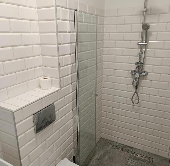 آپارتمان 1 خوابه, Blues Rooms