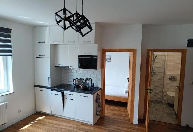 استودیو خانوادگی, Blues Rooms