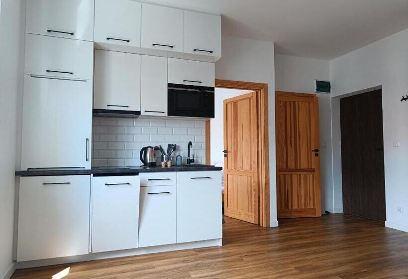 استودیو خانوادگی, Blues Rooms