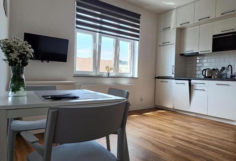 استودیو خانوادگی, Blues Rooms