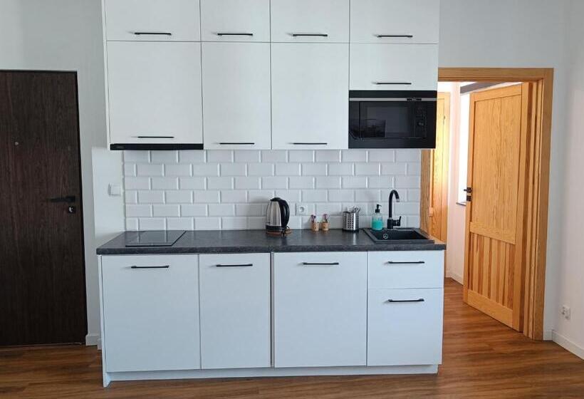 استودیو خانوادگی, Blues Rooms