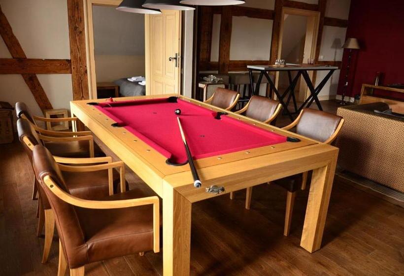 Apartamento 2 Dormitórios, Centrum Konferencyjne Zamek