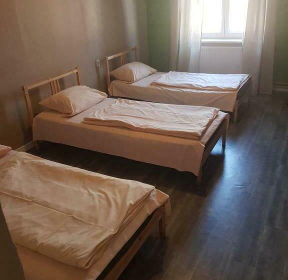 חדר סטנדרט לשלושה, Kaktus Guest House