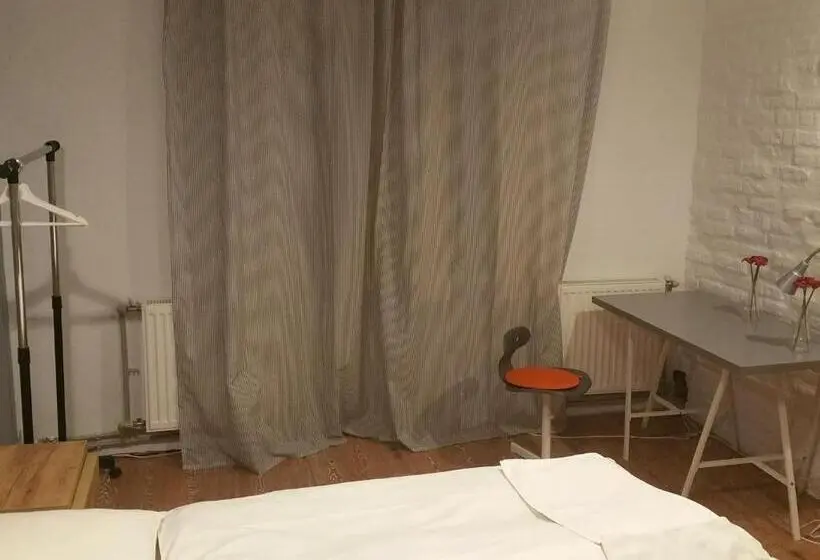 Comfort-huone, Kaktus Guest House