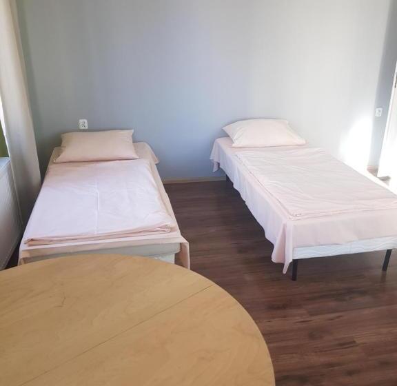 ファミリールーム, Kaktus Guest House