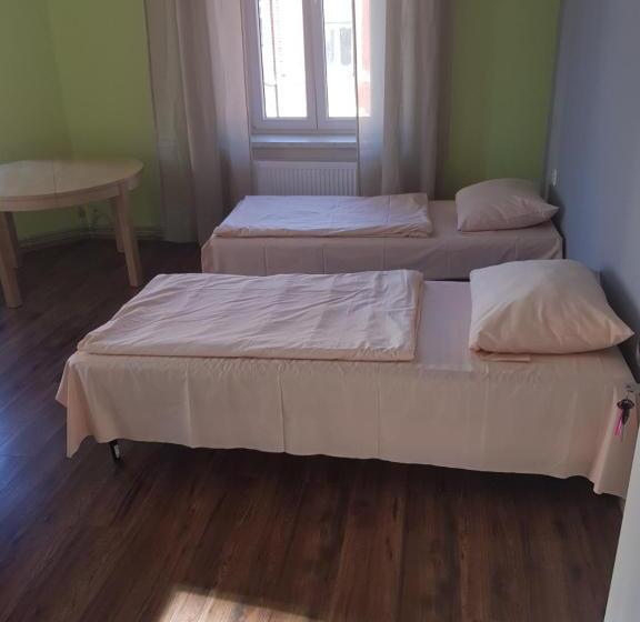 חדר משפחתי, Kaktus Guest House