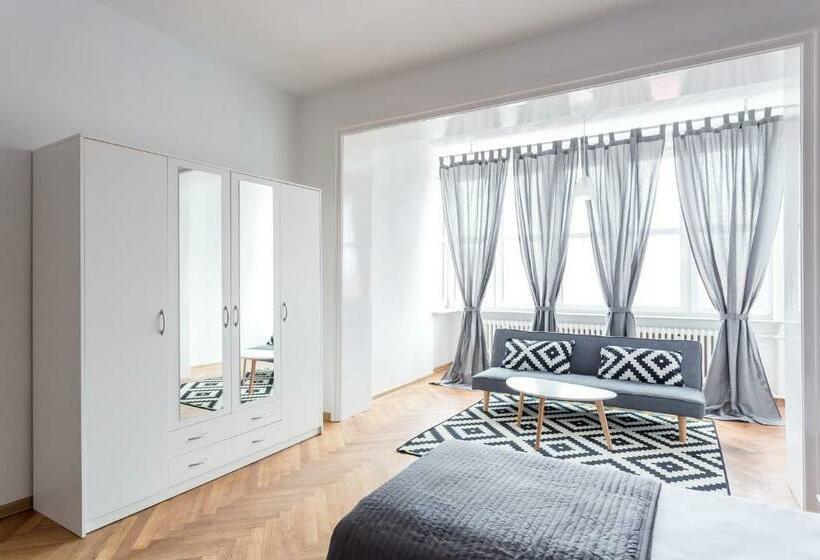 标准三人间共用浴室, Hostel Zakątek Ulica Grunwaldzka