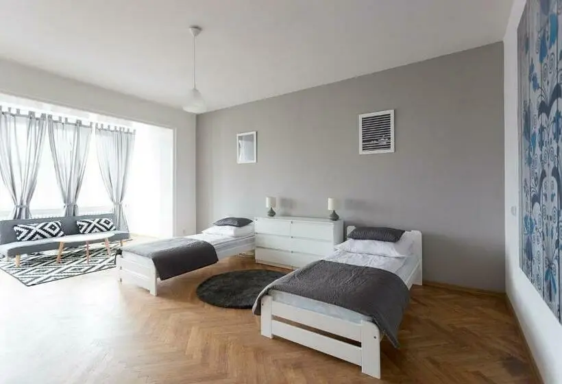Standard Kolmen Hengen Huone Jaettu kylpyhuone, Hostel Zakątek Ulica Grunwaldzka