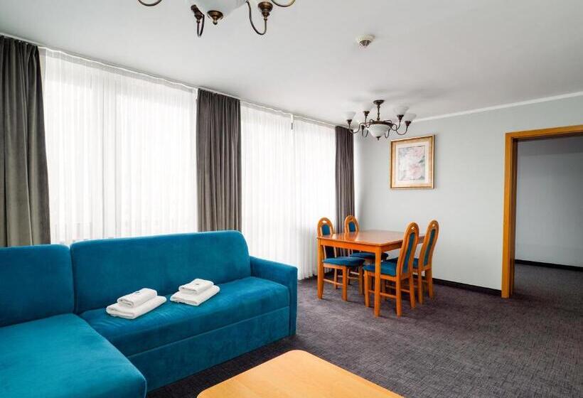 آپارتمان 1 خوابه, Hyrny