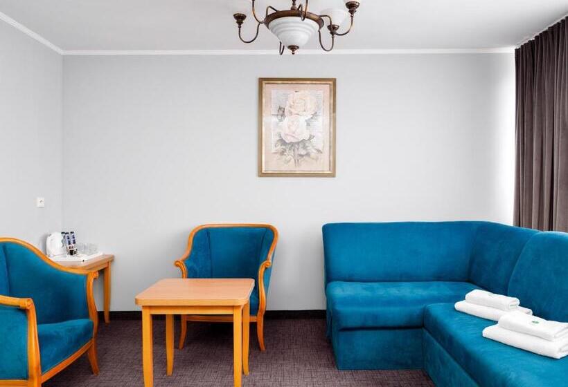 آپارتمان 1 خوابه, Hyrny