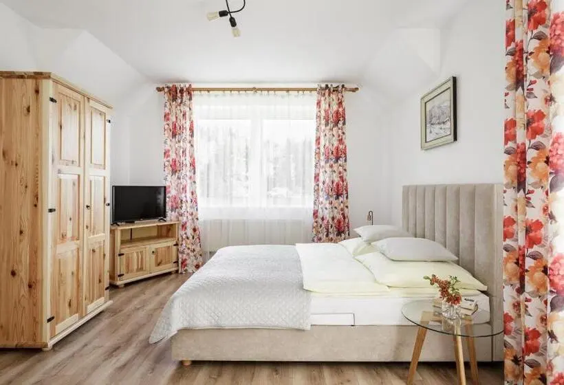 Monolocale Standard, Karina