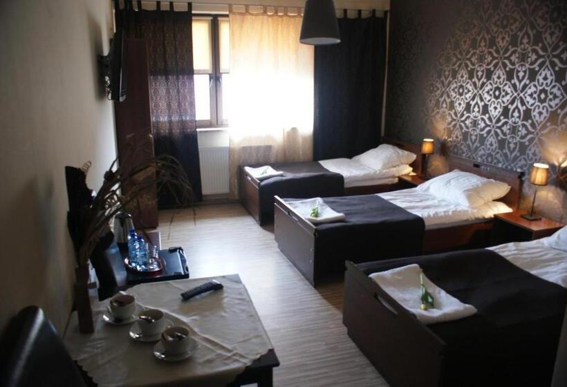 غرفة كومفورت ثلاثية, Noclegi M4