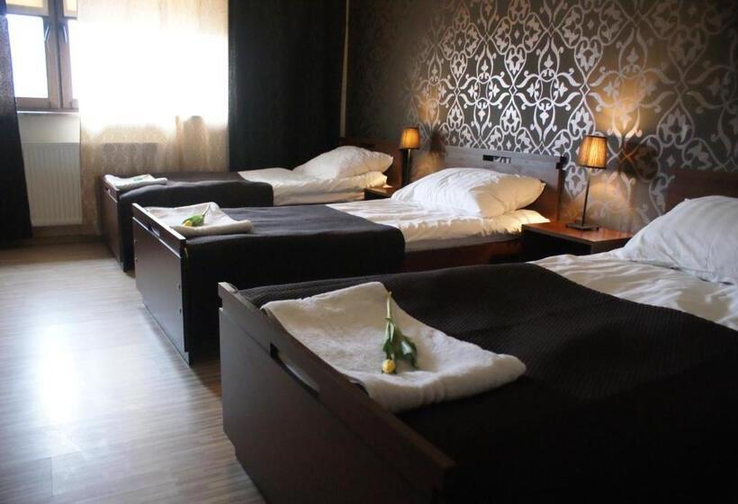 غرفة كومفورت ثلاثية, Noclegi M4