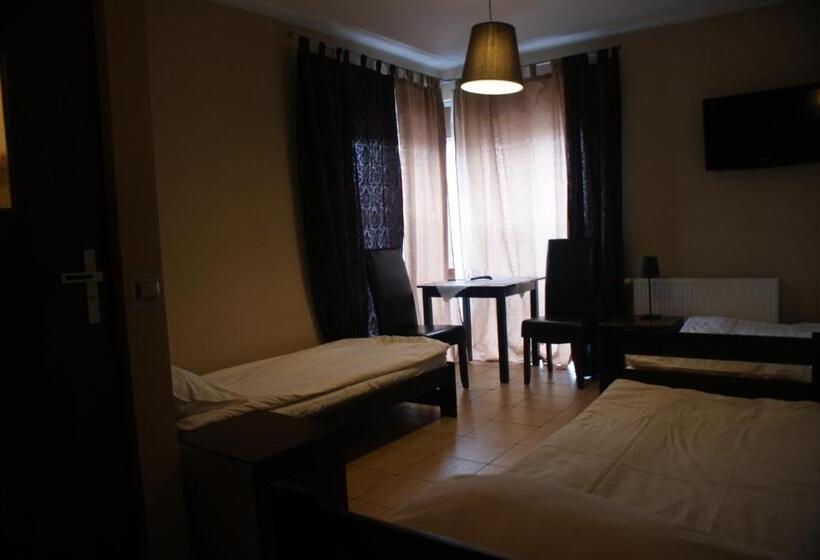 غرفة قياسية, Noclegi M4