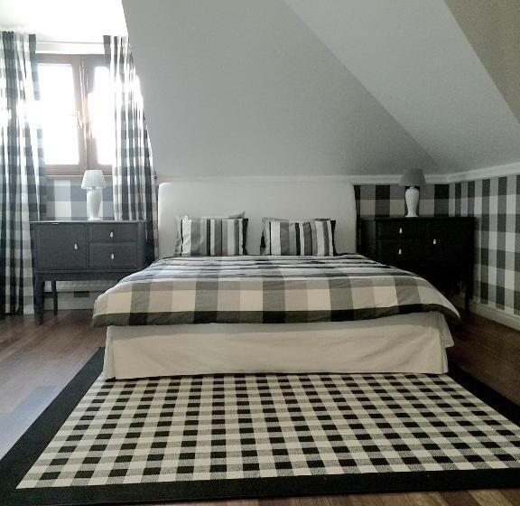 اتاق راحتی, Villa Victoria