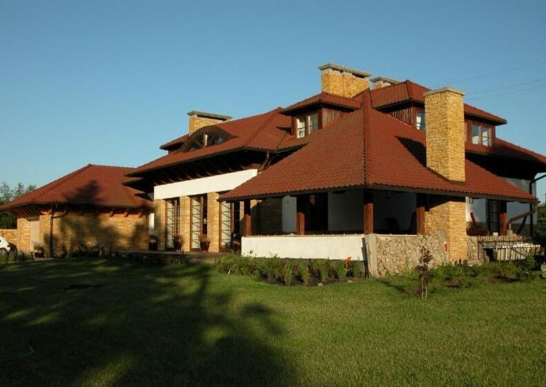 ویلای 1 خوابه, Villa Victoria
