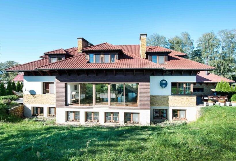 ویلای 1 خوابه, Villa Victoria