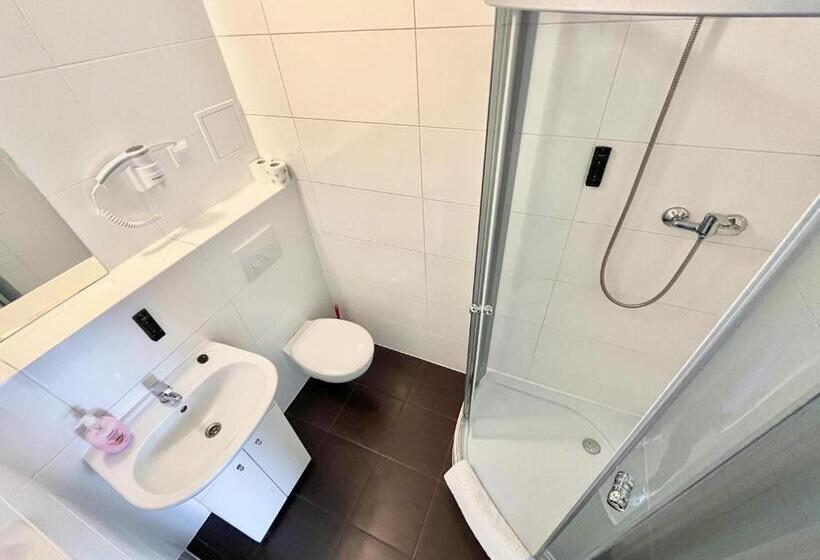 اتاق استاندارد یک نفره, Hostel Dv Morski   Z Prywatnymi łazienkami