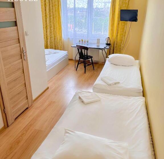 اتاق استاندارد چهار تخته, Hostel Dv Morski   Z Prywatnymi łazienkami