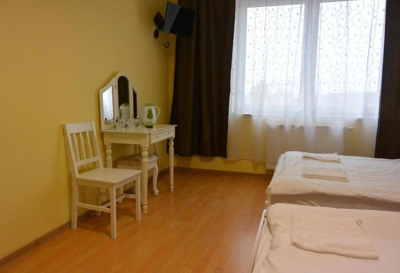 اتاق استاندارد سه نفره, Hostel Dv Morski   Z Prywatnymi łazienkami