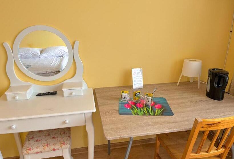 اتاق استاندارد سه نفره, Hostel Dv Morski   Z Prywatnymi łazienkami