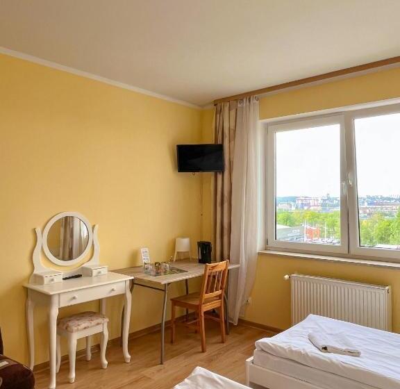 اتاق استاندارد سه نفره, Hostel Dv Morski   Z Prywatnymi łazienkami