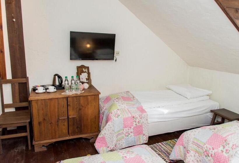 اتاق استاندارد سه نفره, Karczma Zamojszczyzna