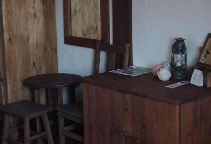 اتاق استاندارد سه نفره, Karczma Zamojszczyzna