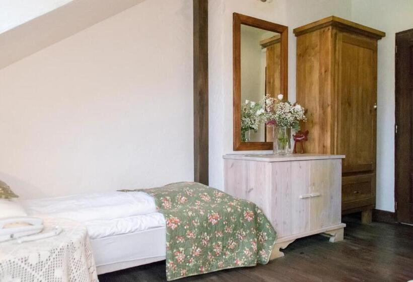 اتاق استاندارد یک نفره, Karczma Zamojszczyzna