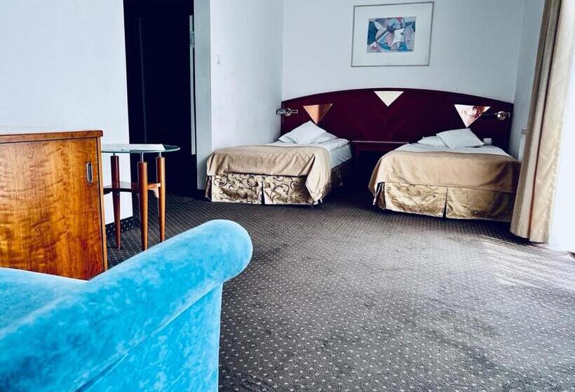 اتاق استاندارد سه نفره, Marina Diana