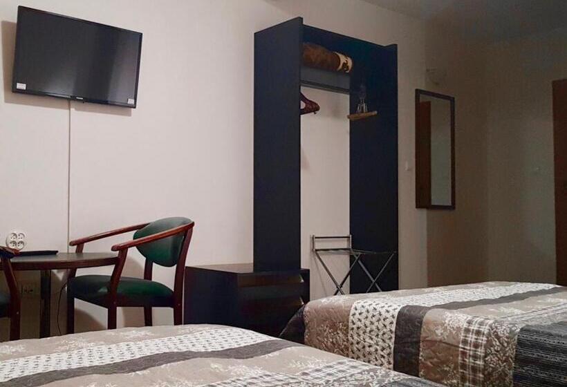 エコノミールーム, Pawłowski