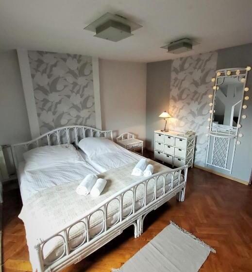 اتاق استاندارد با تخت بزرگ, Polonia