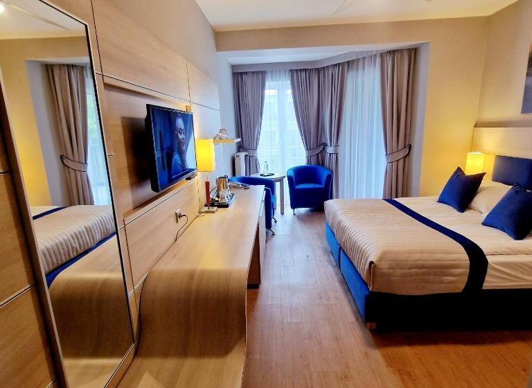 Номер Стандарт с Балконом, Villa Delfin Spa