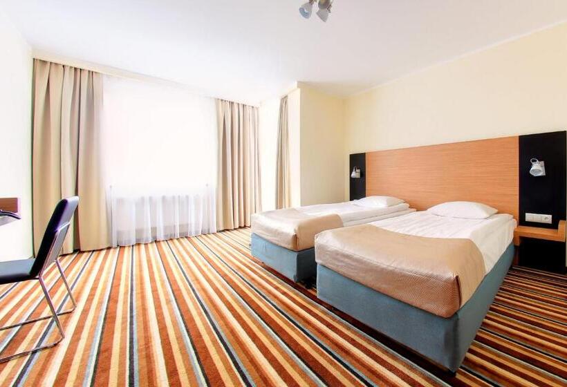 컴포트 룸, Auto Port Renice