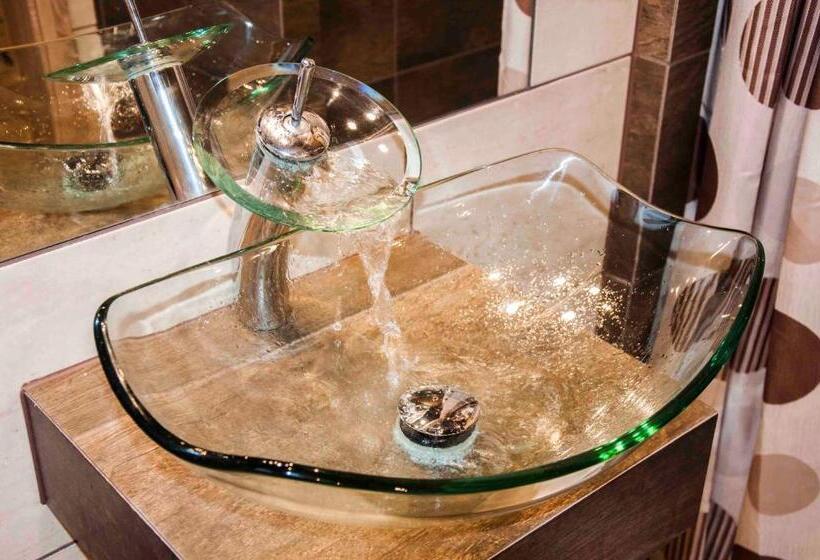 חדר סטנדרט, Motel Podmiejski