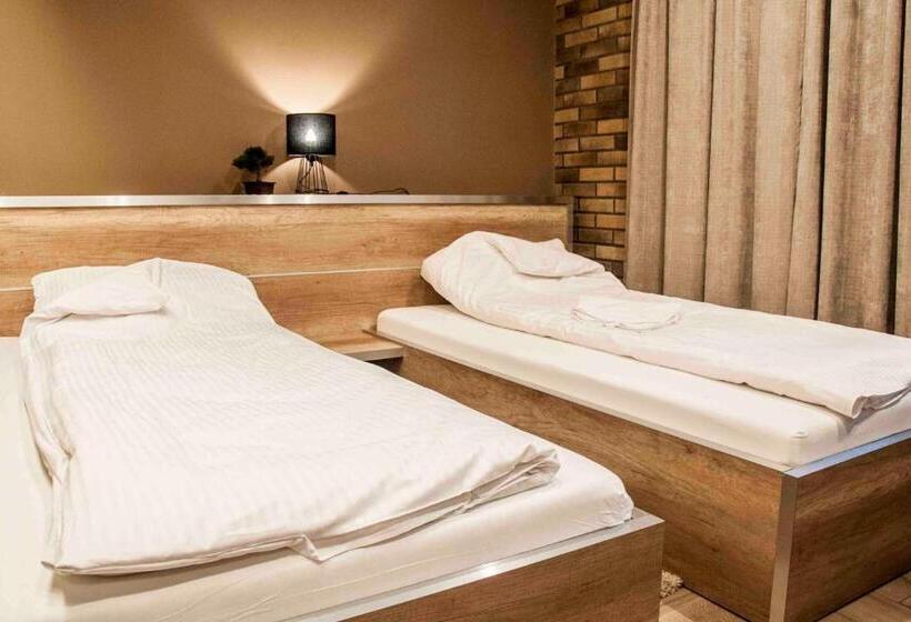 חדר סטנדרט, Motel Podmiejski