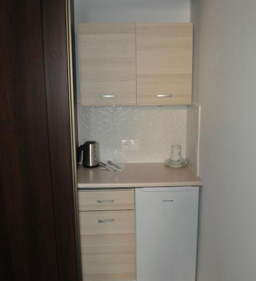 اتاق استاندارد, Operahostel
