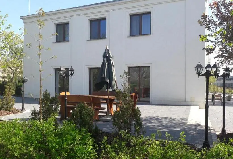スーペリアの４人部屋, Centrum Konferencyjne Brancon