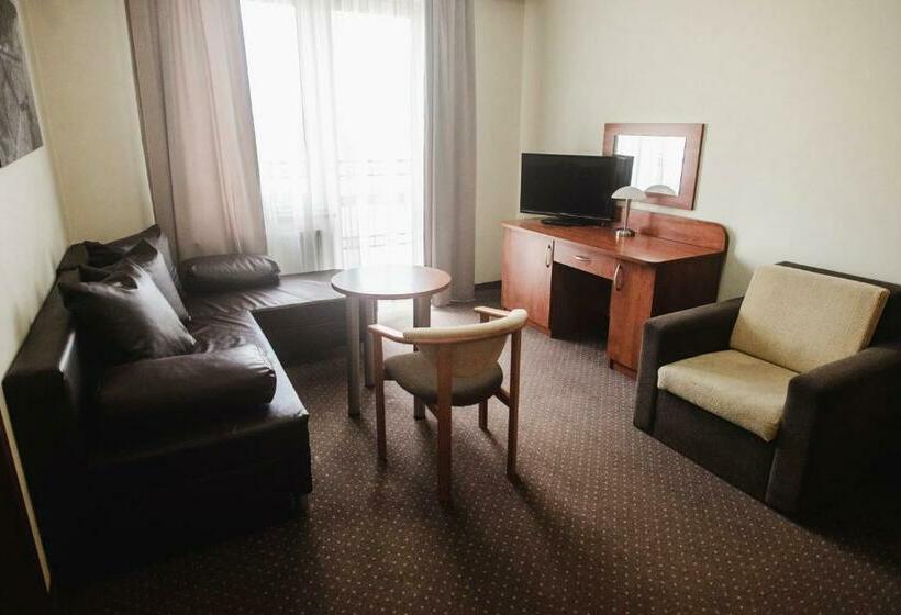 标准工作室, Dw Airen