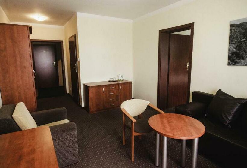 标准工作室, Dw Airen