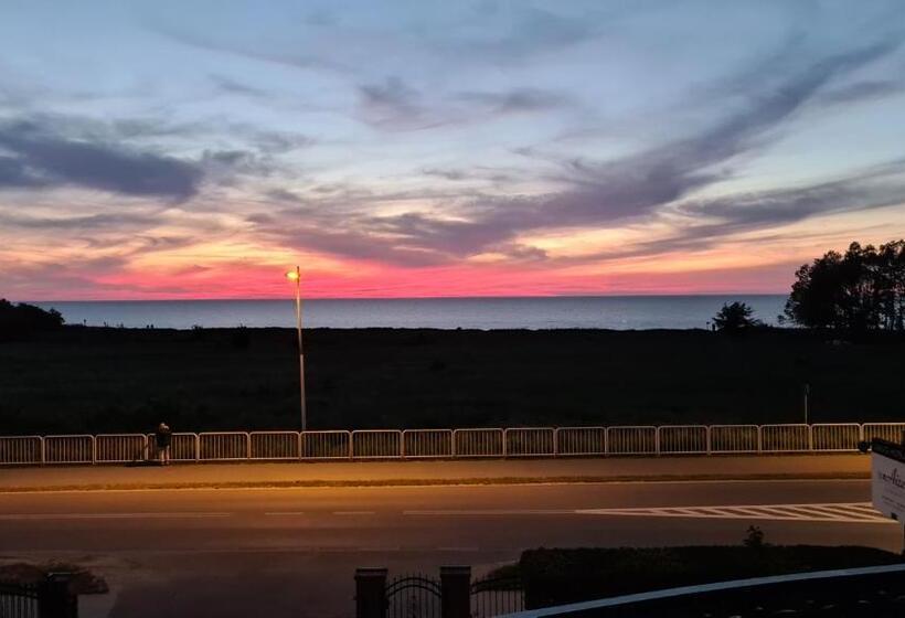 带海景标准四人间, Dw Airen