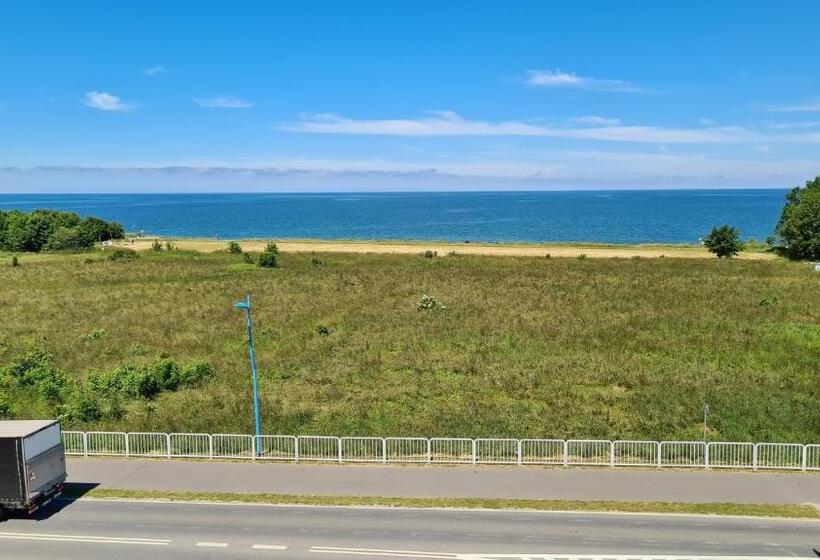 带海景的高档三人间, Dw Airen