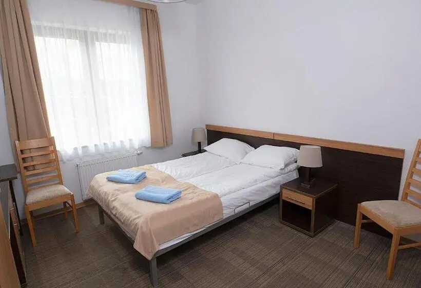 Standard-huone, Seo Rewal