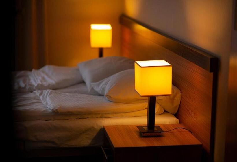 إستوديو قياسى, Seo Rewal