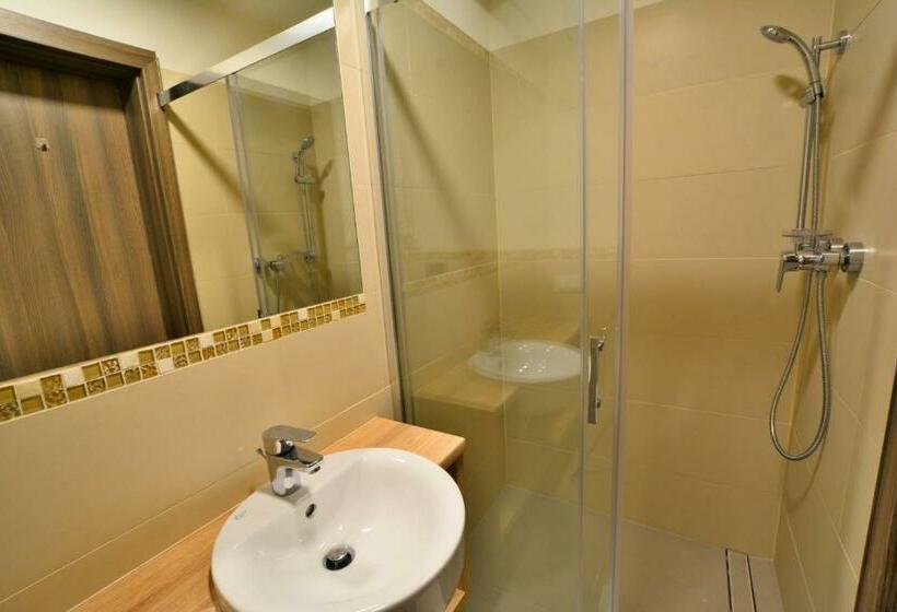 スタンダードトリプルルーム, Dw Koral