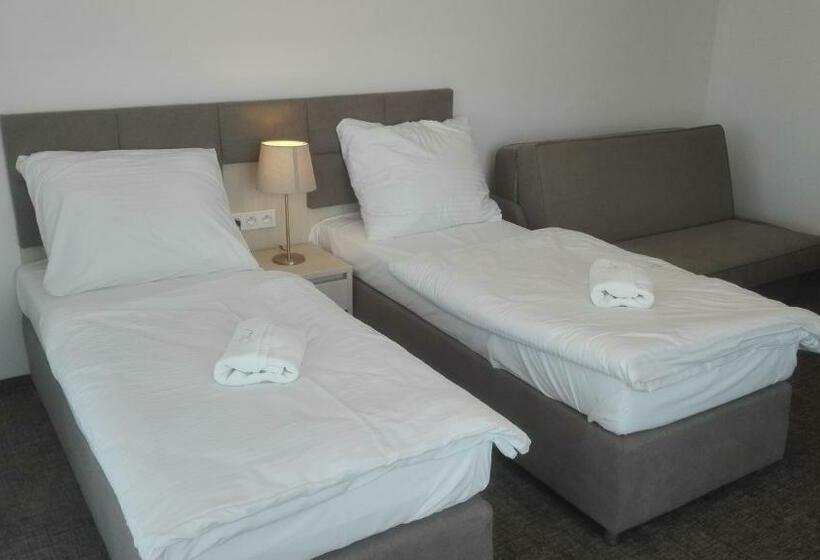 スタンダードトリプルルーム, Dw Koral